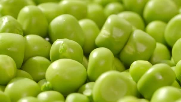Fresh green peas rotate. Close up. - Footage, Video