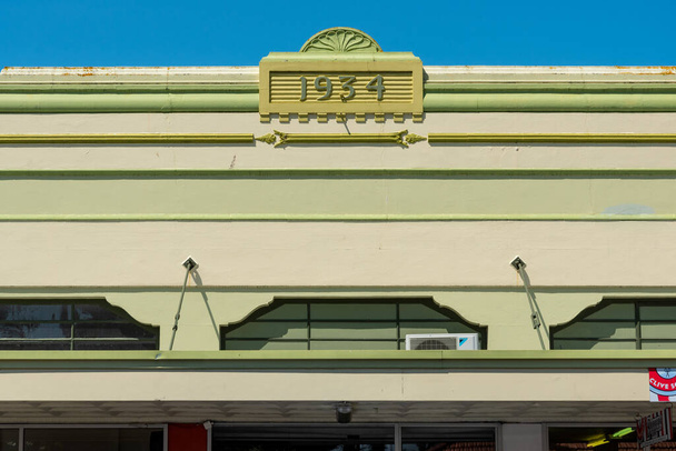 ニュージーランドの北島、ナピアのダウンタウンにある有名なアール・デコ様式の建物 - 写真・画像