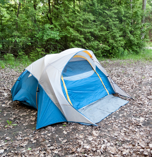 キャンプ テント - 写真・画像