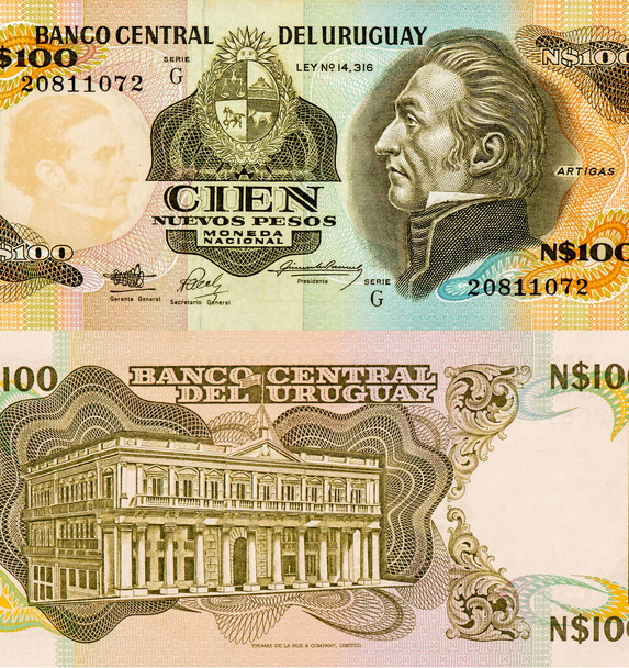 Jose Gervasio Artigas Arnal  (1764-1850). Portrait from Uruguay 100 Pesos 1989 Banknotes. Father of Uruguayan nationhood, Uruguay national hero. - Foto, immagini