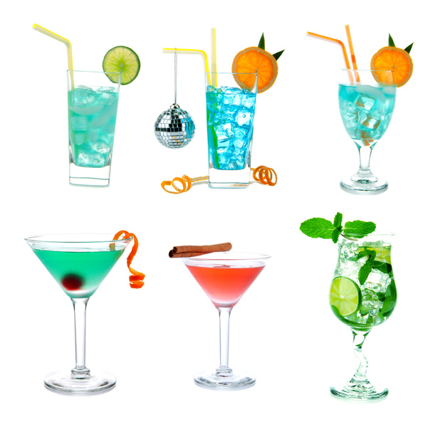 Cocktails collage collection. Blue Hawaiian Lagoon, Tropical Martini, Cosmopolitan, Mojito, Sex on the beach, Mai Tai cocktail drink isolated on a white backgro - Foto, afbeelding