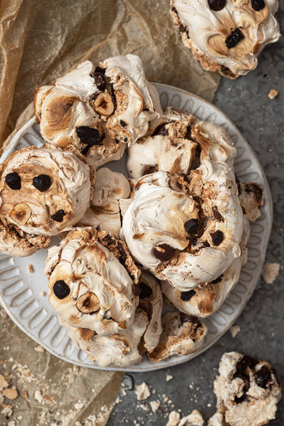 Meringue cookies with chocolate and hazelnuts - Photo, Image