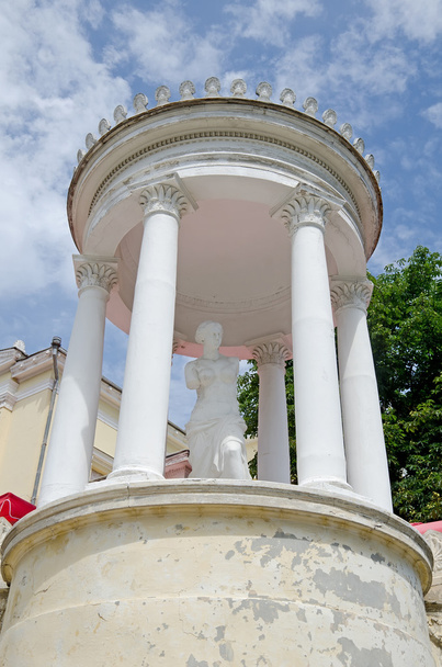 La escultura en la rotonda en Teodosia, Crimea - Foto, Imagen