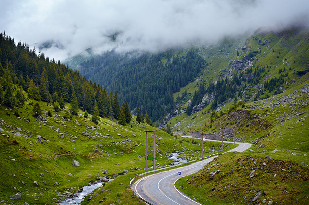 Winding road in mountains - Foto, Imagen