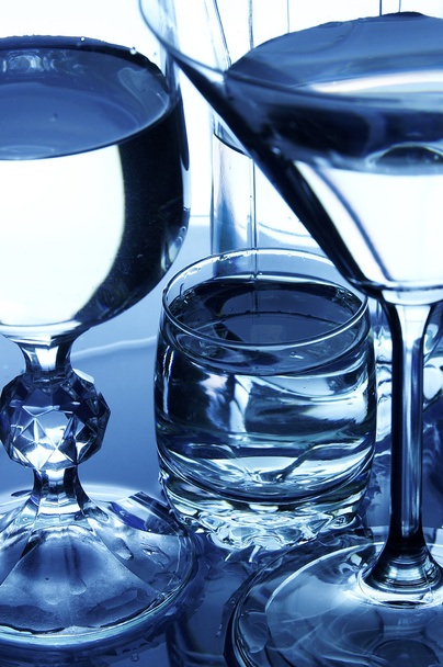 Close-up of a glassware set with water - 写真・画像