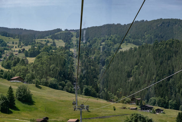 Вид з висоти Панорама з Royal Walk Viewpoint - Mannlichen, Swiss Alps, Lauterbrunnen Valley, Jungfrau Region, Switzerland - Фото, зображення