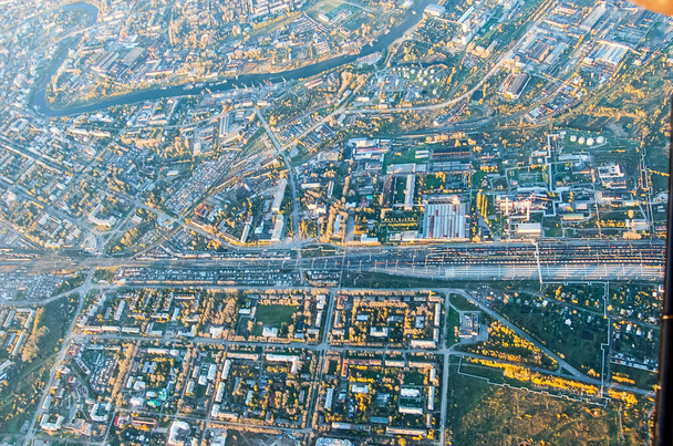 Vologda City vista de pájaro. Aerofotógrafo Vologda. Casas y edificios de la ciudad. - Foto, imagen