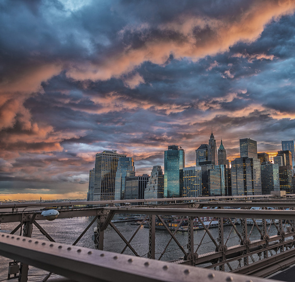 Манхэттенский пейзаж с моста
 - Фото, изображение