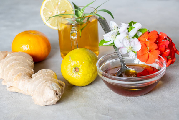 Natural honey with roses and citruses - Photo, Image
