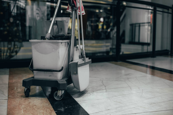 universal set for wet cleaning of shopping center premises. Cleaning Cart - Φωτογραφία, εικόνα