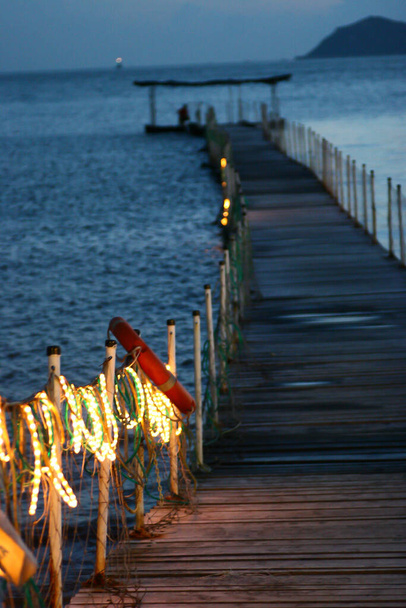 2 July 2005 the Pontoon jetty across the water at Lung Kwu Tan - Fotoğraf, Görsel