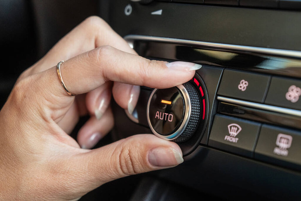Řízení klimatizace v autě - Fotografie, Obrázek