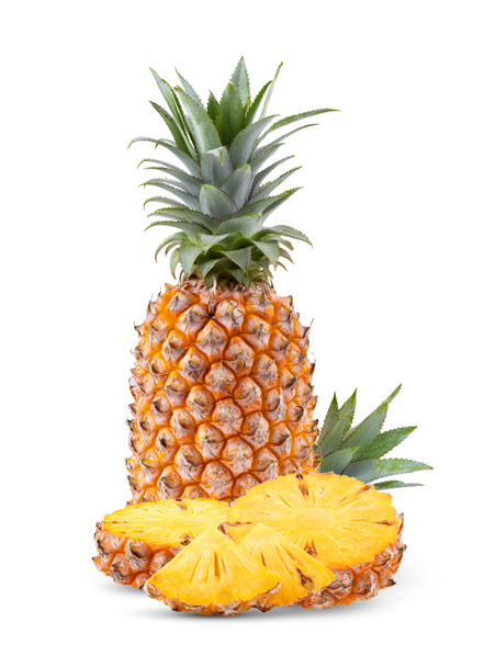 ananas eristetty valkoisella pohjalla - Valokuva, kuva