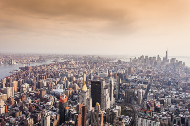 Αεροφωτογραφία του στον ορίζοντα του Μανχάταν στο ηλιοβασίλεμα, πόλη της Νέας Υόρκης  - Φωτογραφία, εικόνα