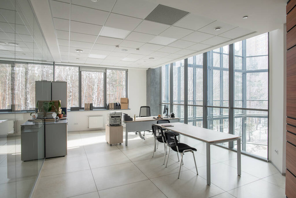 Пустой современный офис - Фото, изображение