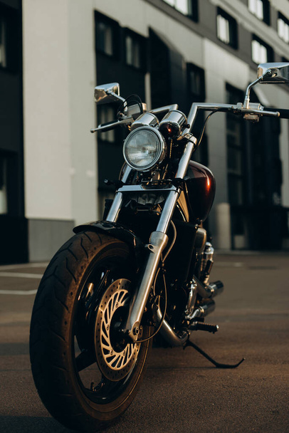 Freedom.Motorcycle parking, front view. Stylish custom chopper motobike with chrome details. Soft selective focus. - Valokuva, kuva