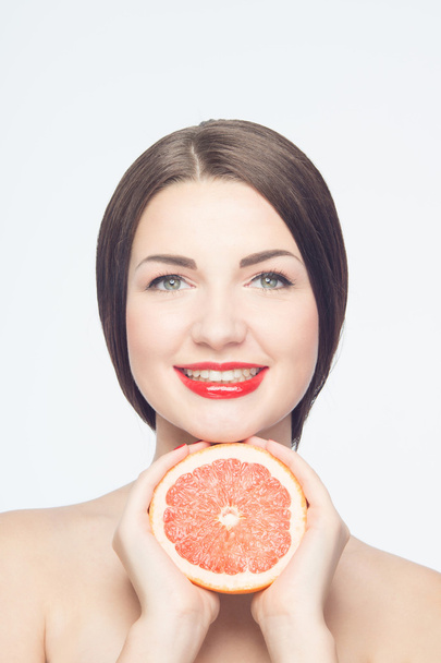 woman with fruits - Fotografie, Obrázek
