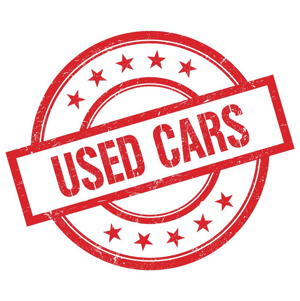 USED CARS tekst napisany na czerwonym okrągłym stemplu gumowym vintage. - Zdjęcie, obraz