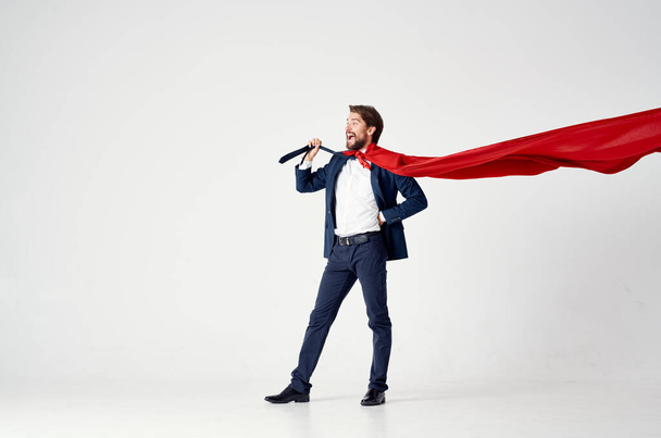uomo d'affari in tuta rosso mantello emozioni potere superman - Foto, immagini