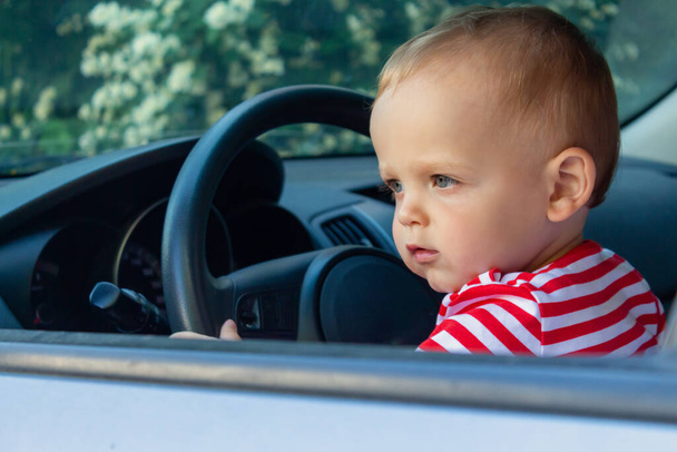 Baby boy driver. Travel with kids concept. - Foto, Imagem