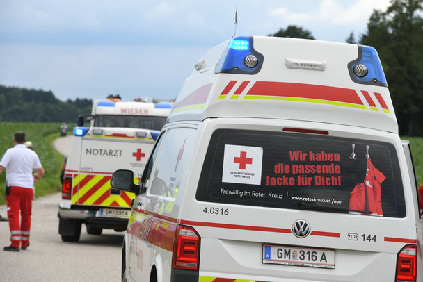 Emergency doctor vehicle and ambulance in Upper Austria, Austria, Europe - Fotoğraf, Görsel