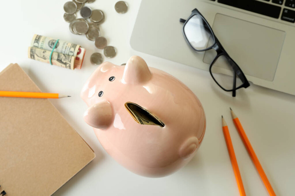 Concept of finance and economy with piggy bank - Foto, Bild