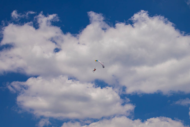 Skydiver Parachute Open, Sky, Adrenaline - Foto, Imagem