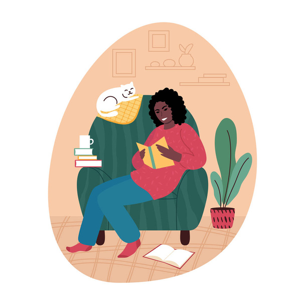 Jeune femme africaine dans un fauteuil à la maison lisant un livre. Illustration vectorielle. - Vecteur, image