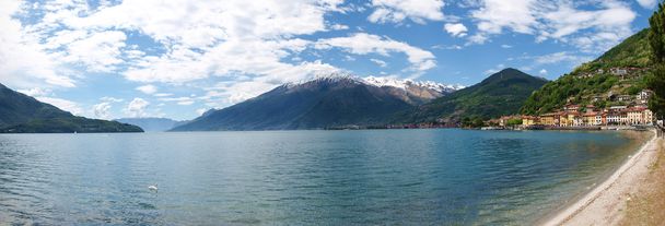 Lago di Como dal lungomare di Domaso
 - Foto, immagini