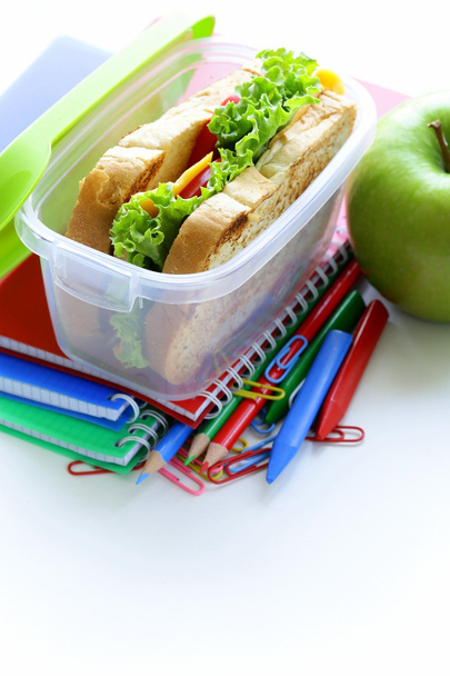 Sandwich with cheese and tomato and green apple for a healthy school lunch - Photo, Image