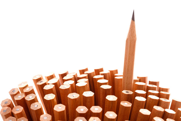 Группа резких и неострых карандашей - Фото, изображение