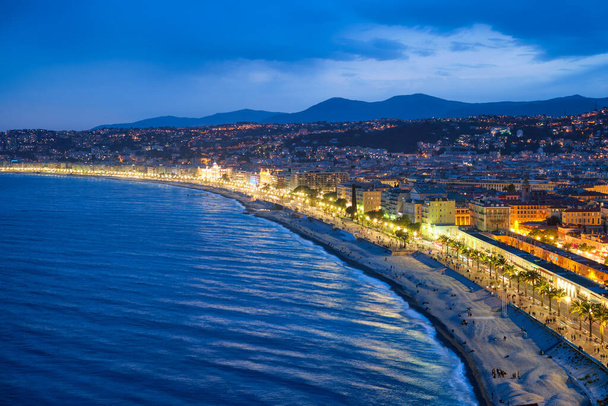 Vue pittoresque de Nice, France le soir - Photo, image