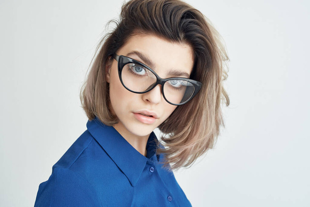 Business woman wearing glasses blue shirt fashion elegant style - Fotografie, Obrázek