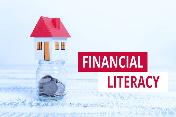 Wystawa koncepcyjna Literatura finansowa. Business approach education and understanding of various financial areas Creating Property Contract To Sell, Presenting House Sale Deal - Zdjęcie, obraz