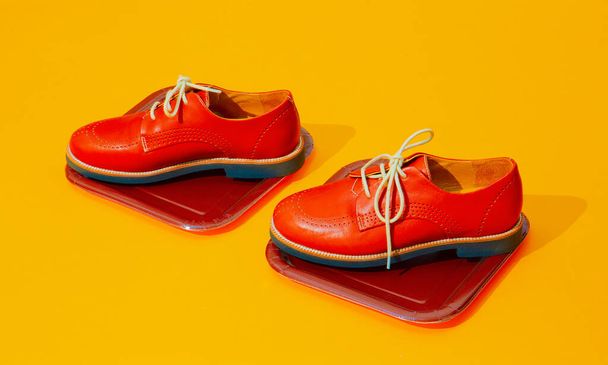 Stylish vintage shoes in isometric space. Fashion  concept - Foto, Imagem