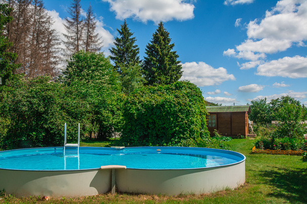 bazén a altánem - Fotografie, Obrázek