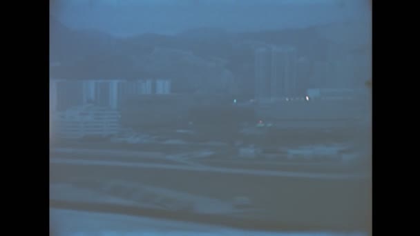 Міжнародний аеропорт Гонконг Кіа Так в 1980-х роках. - Кадри, відео