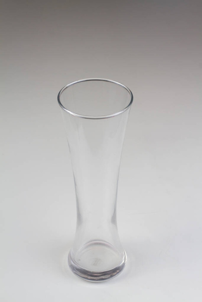 Empty glass. isolated on a white background - Foto, afbeelding