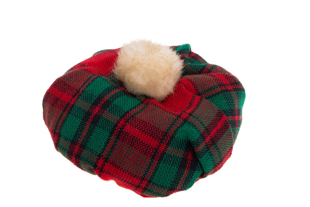 Scottish καπέλο απομονώνονται σε λευκό φόντο  - Φωτογραφία, εικόνα