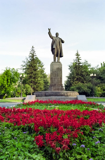Irkuck, Rosja - 11 lipca 2010: Pomnik Lenina w Irkucku na Terytorium Krasnojarskim, Rosja - Zdjęcie, obraz
