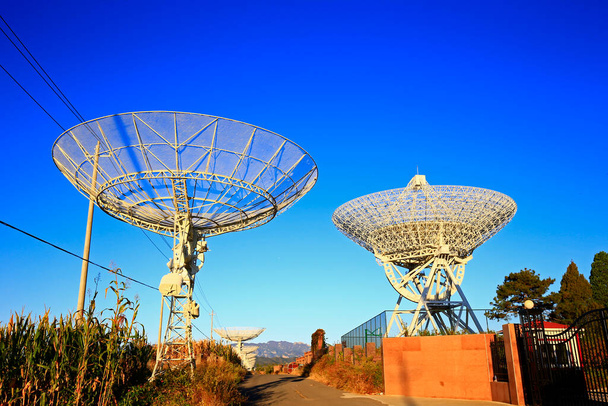 Il radiotelescopio dell'osservatorio - Foto, immagini