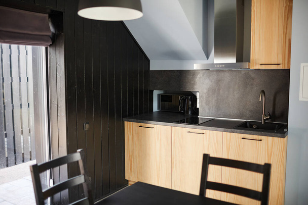 Intérieur de cuisine noir - Photo, image