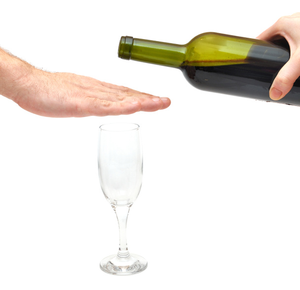 glas - stop alcoholisme concept overhandigen - Foto, afbeelding