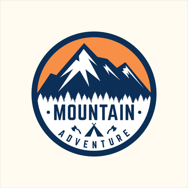 Mountain logo voor avontuur en outdoor logo ontwerp - Vector, afbeelding