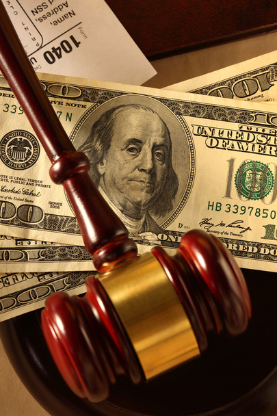 Wooden gavel and banknotes - Photo, Image