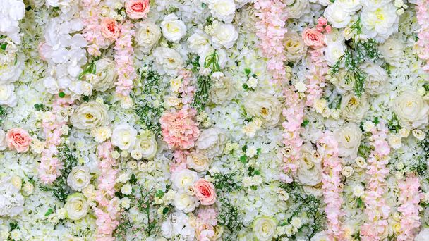 Όμορφο λουλούδι πολύχρωμο φόντο, ψεύτικο λουλούδι Πλαστικό φόντο - Φωτογραφία, εικόνα