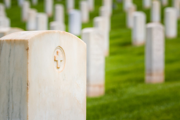 cementerio militar
  - Foto, Imagen