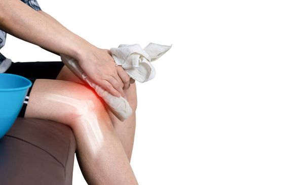 Воспаление костного сустава при остеоартрите ноги человека холодный компресс - Фото, изображение