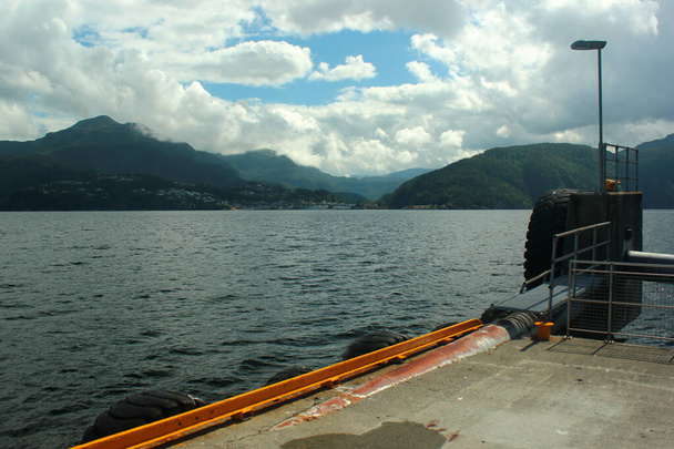 De veerhaven bij Ropeid in de gemeente Suldal in de provincie Rogaland, Noorwegen - Foto, afbeelding