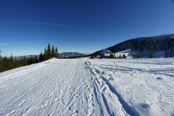 Шале, зима
 - Фото, зображення